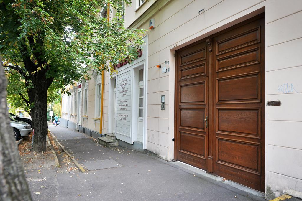 Enjoy Apartman Eger Extérieur photo